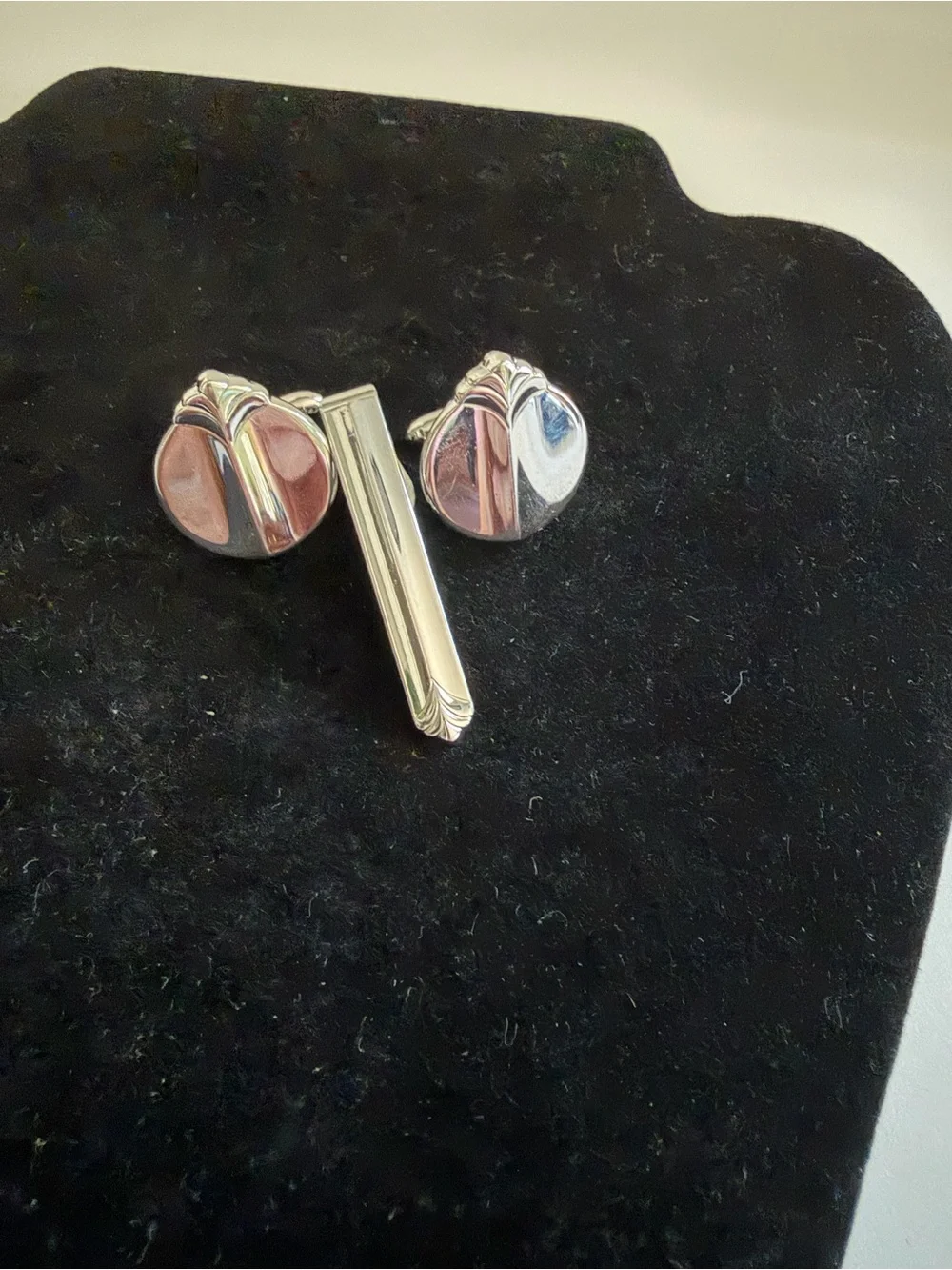 SWANK Silver-Tone Cufflinks and Tie Clip Set